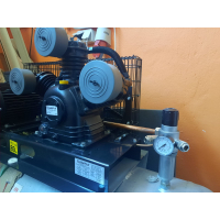 Gudepol – Sprężarka HD 50/270/700 z ekspozycji